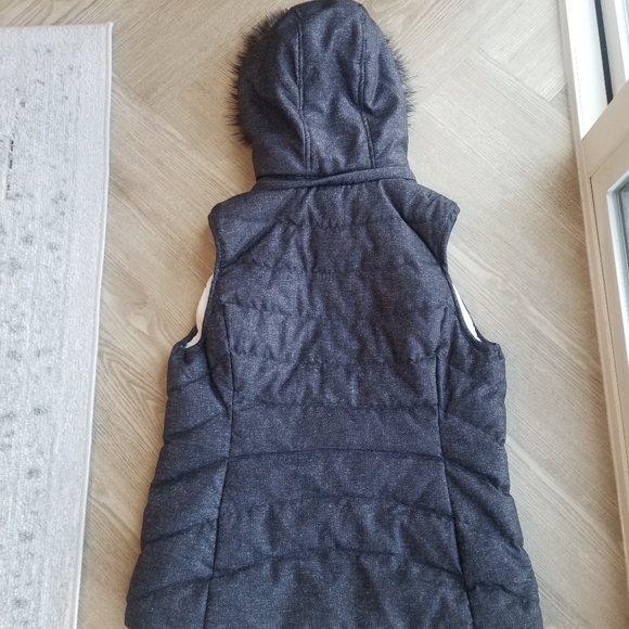 Fuda Gray NWT Vest with Removable Hood Size Large - Picture 6 of 10